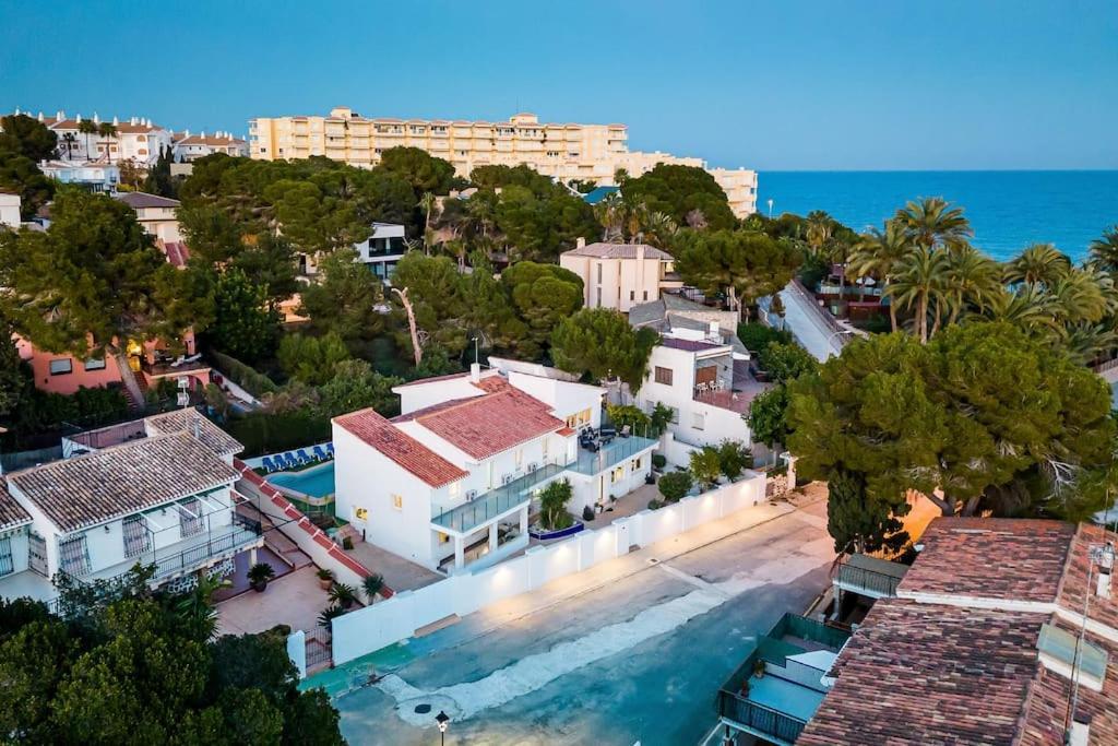 Entire Large Villa Next To Award-Winning Beach Campoamor Exterior photo