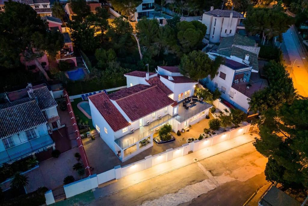 Entire Large Villa Next To Award-Winning Beach Campoamor Exterior photo